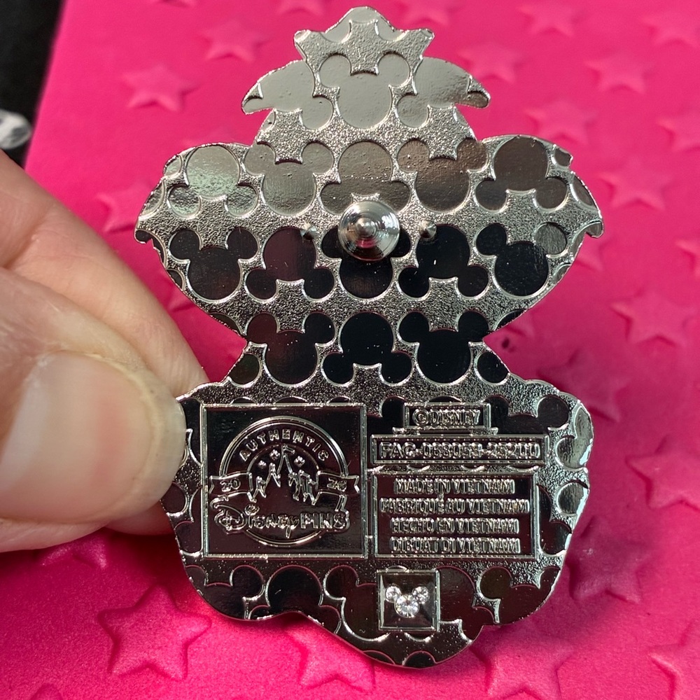 Disney Parks 2026 Tye Dye Cheshire Cat Pin - Picture 3 of 4